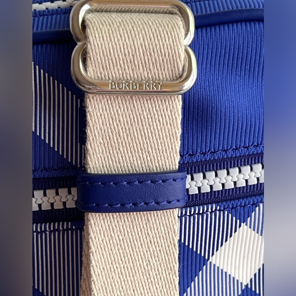 BURBERRY Check Crossbody Bag- Knight - Picture 13 of 14